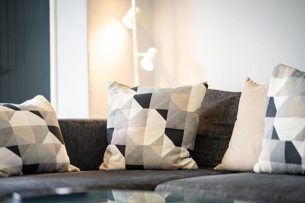 Luxury 2-bed Townhouse With Free Parking, Near Apartment Edinburgh