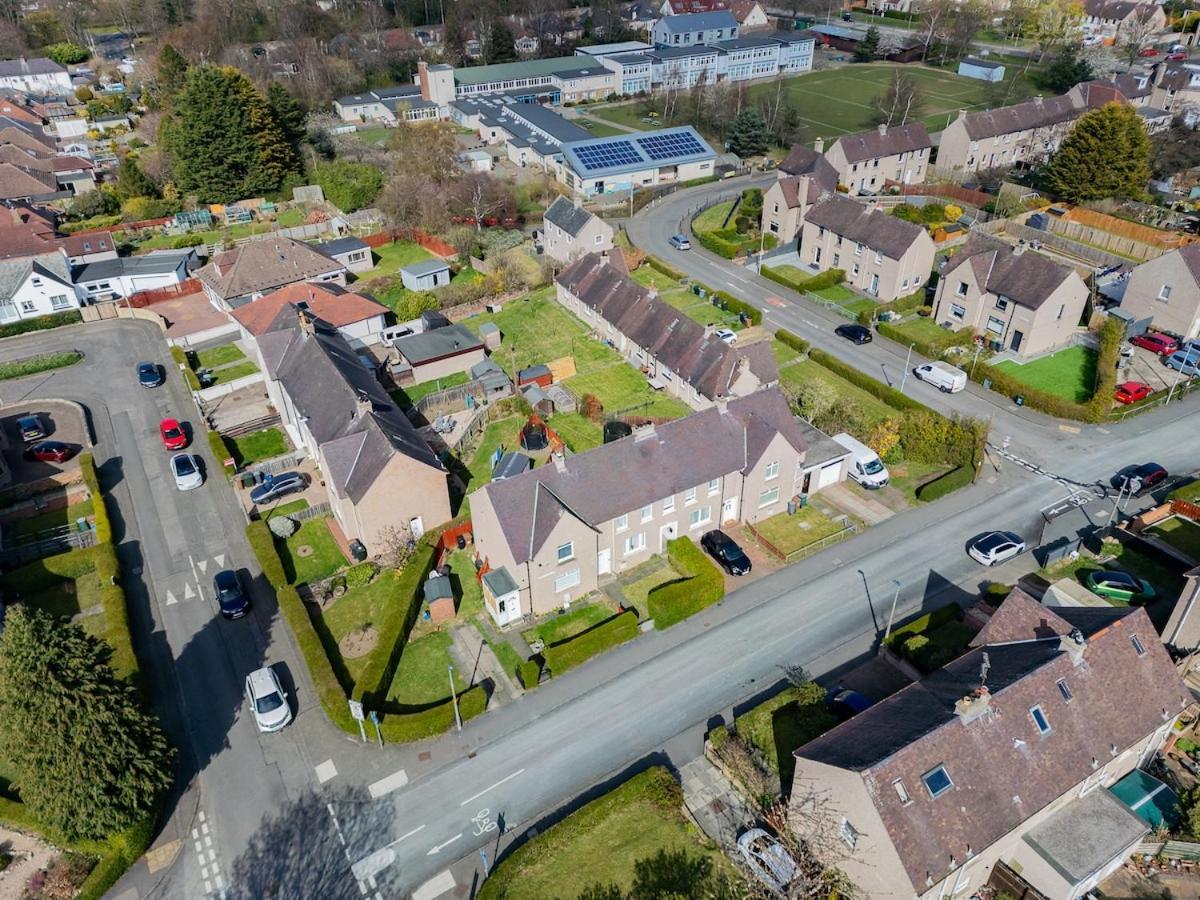 Luxury 2-bed Townhouse With Free Parking, Near EDI