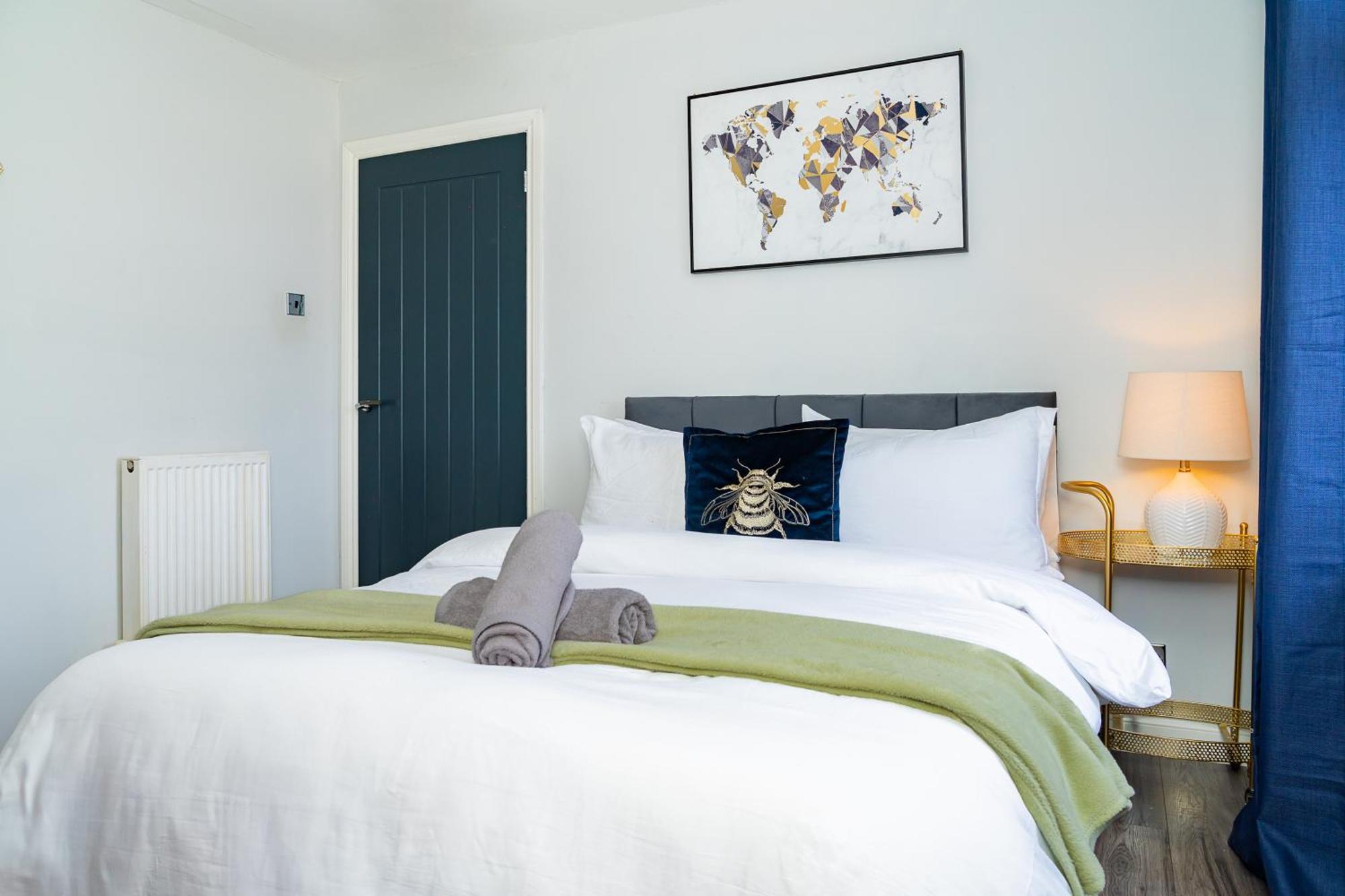 Luxury 2-bed Townhouse With Free Parking, Near * Edinburgh
