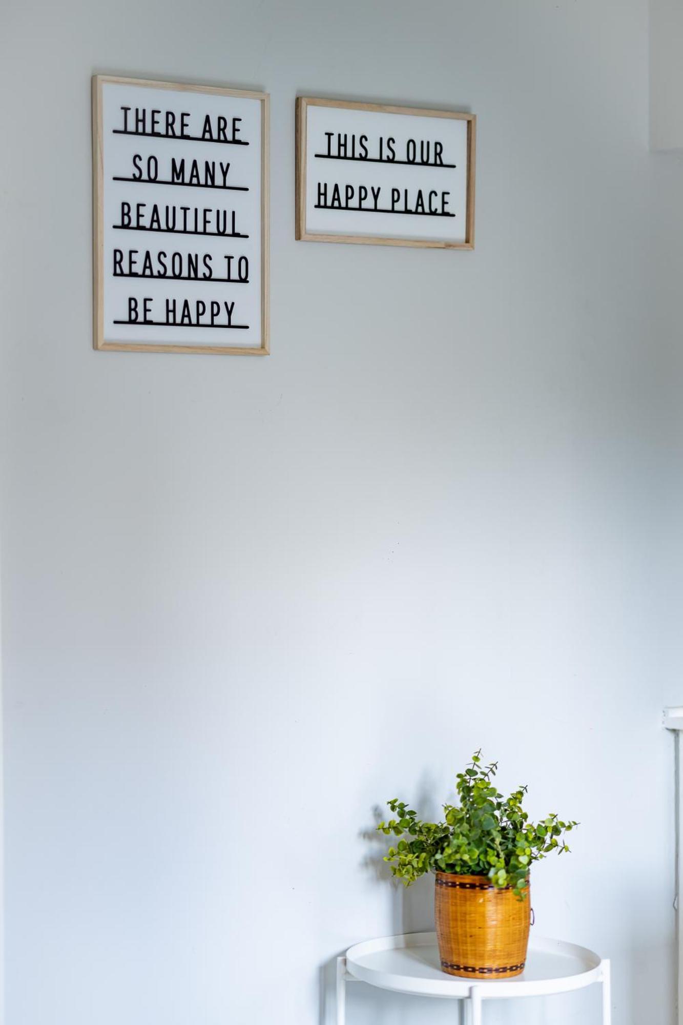 Luxury 2-bed Townhouse With Free Parking, Near Appartement *